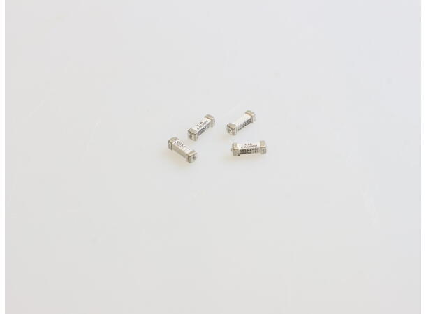 Fuse SMD 4A Slow 250V. SMD-sikring 4 A treg 250 V 
