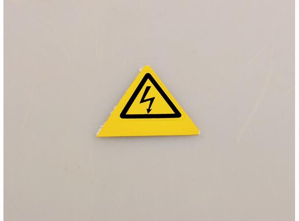 Sign High Voltage 37x37mm Sticker 